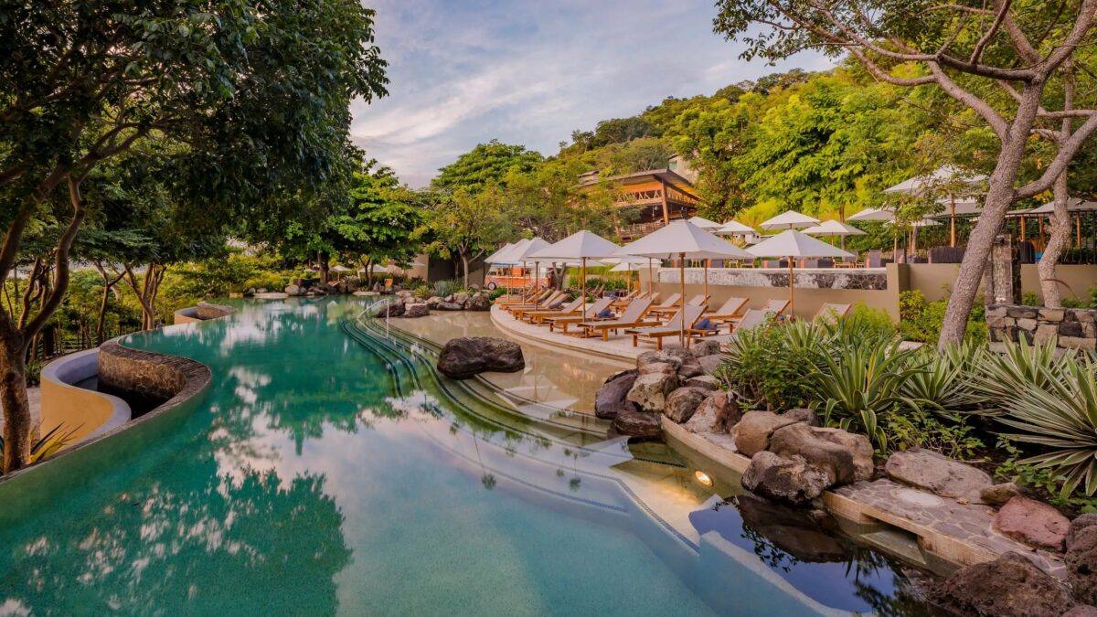 Andaz Papagayo pool and restaurant