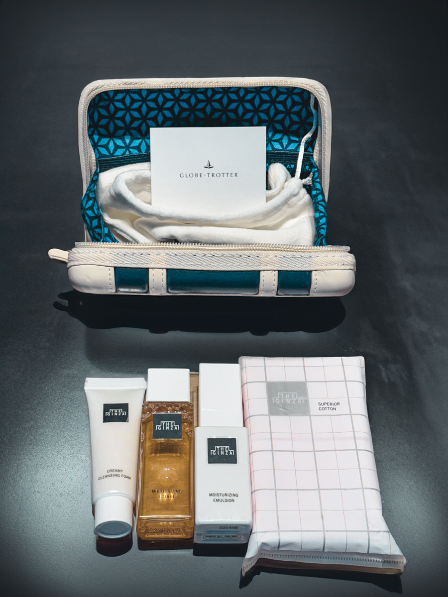 Contents of First Class amenity kit.