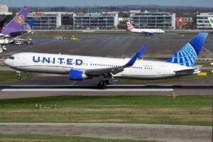 United Airlines Boeing 767-300ER.