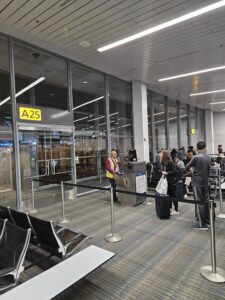 boarding qatar airways dulles