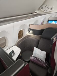 qatar airways q-suite seat