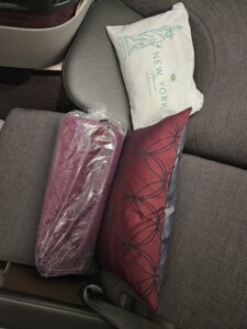 qatar airways pillows blanket