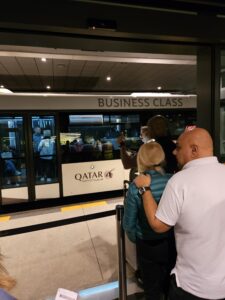 qatar airways premium cabin bus doha airport