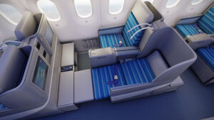 Business Class On A LOT Polish Airlines 787-9