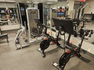 thompson nashville gym peloton bike leg press