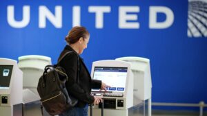 United Airlines Allows One Free Checked Bag And One Personal Item On International Flights