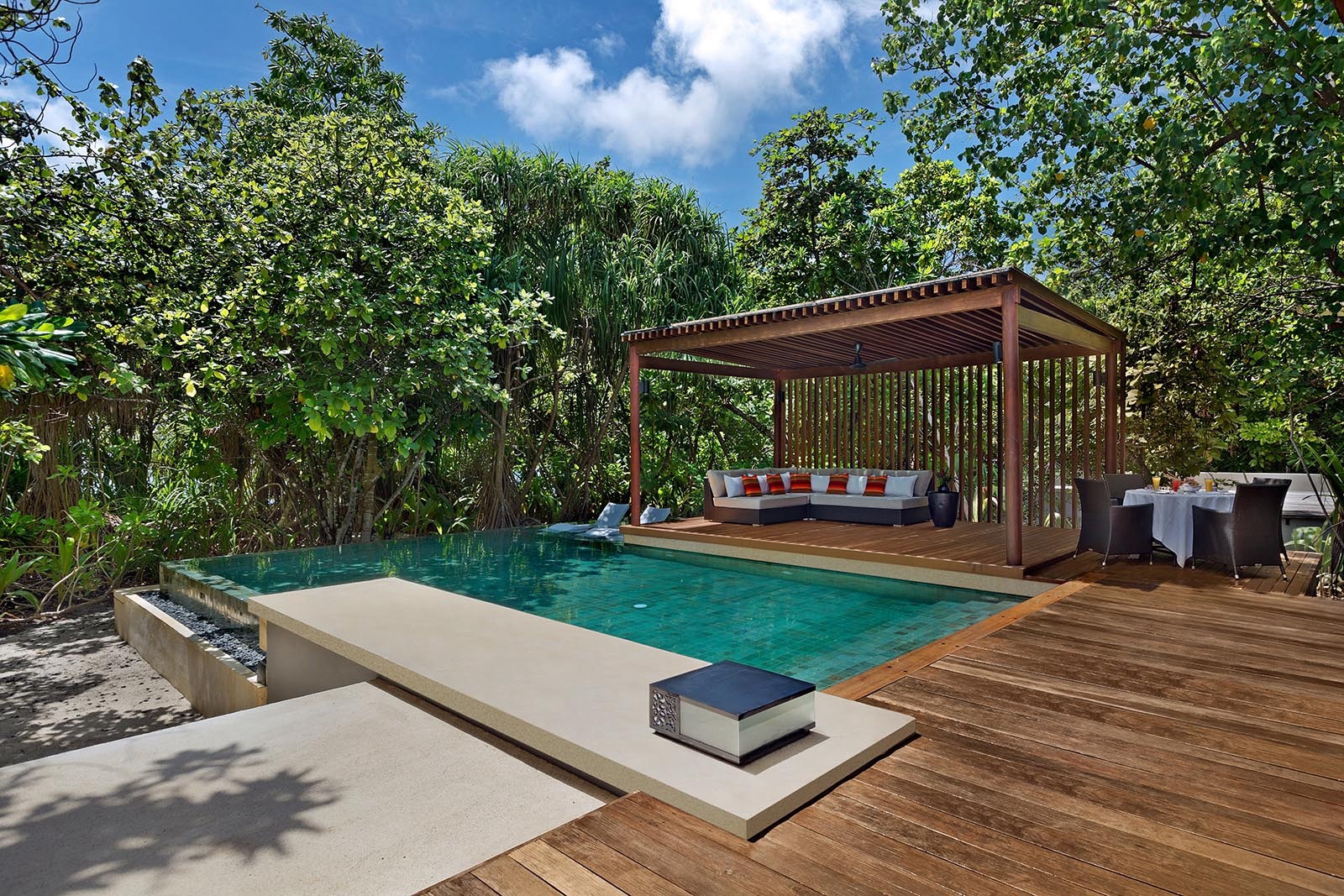 Featured image for “Park Hyatt Maldives Review: The Beautiful Beach Pool Villa”