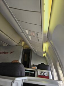 air nozzle reading light business class austrian airlines