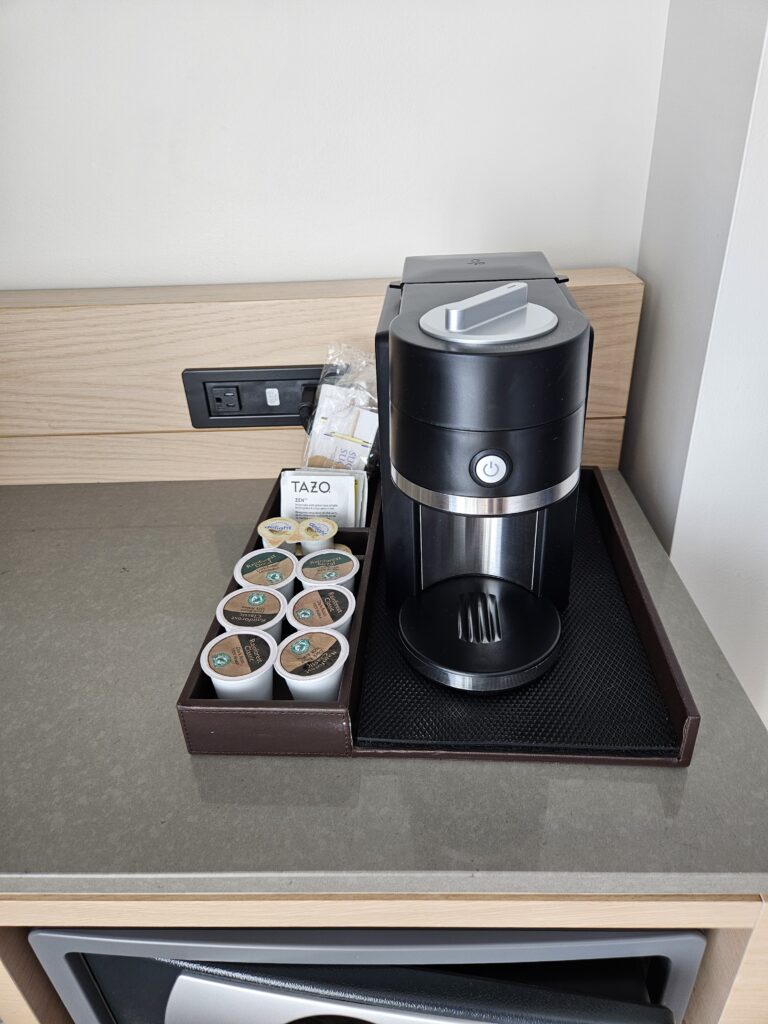 keurig coffeemaker coffee maker hyatt regency seattle