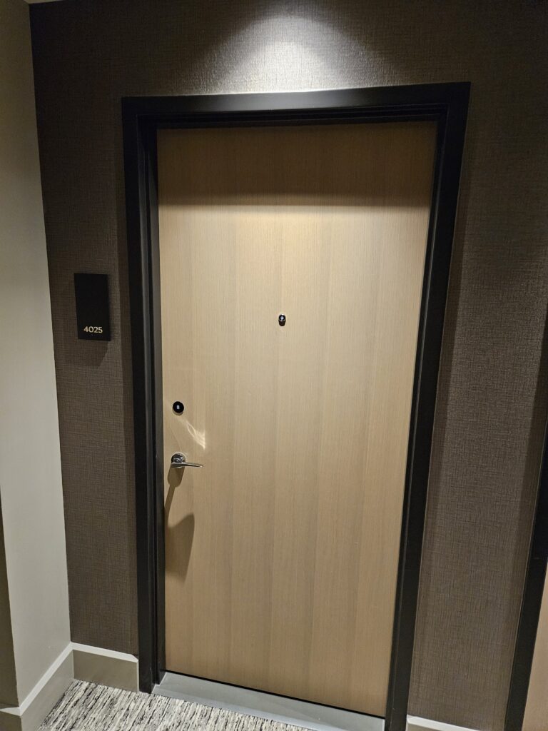 hyatt regency seattle door hallway