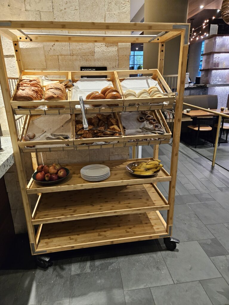 bread bagel breakfast buffet continental hyatt regency seattle