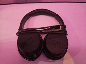 upper class business class virgin atlantic headphones