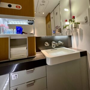 Lufthansa 747-8 First Class Lavatory