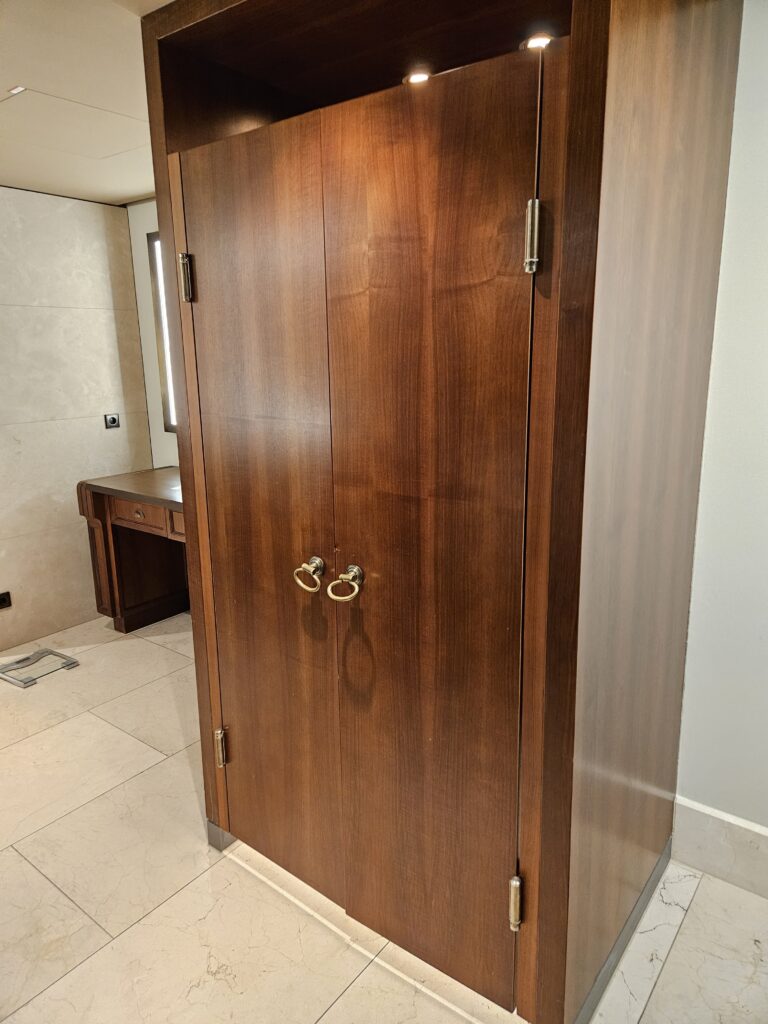 park hyatt vienna spa sauna locker room changing closet area