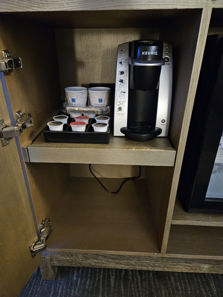 hyatt regency boston bedroom keurig pod in room coffee in-room inroom