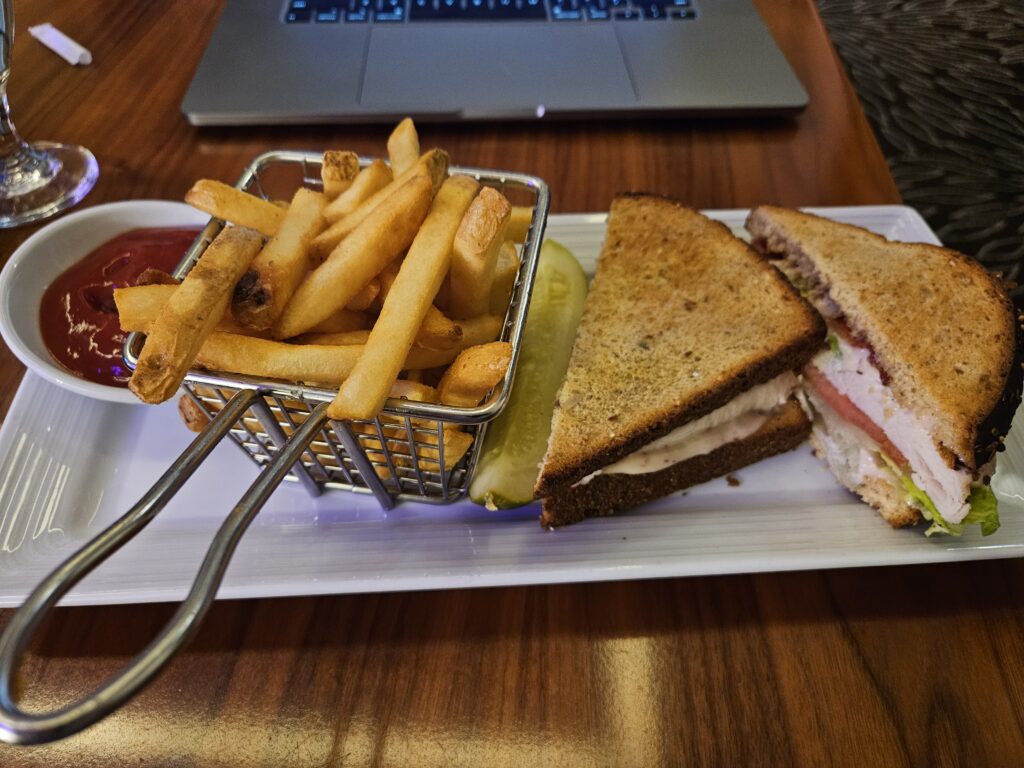 avenue one dinner sandwich fries french ketchup hyatt regency boston