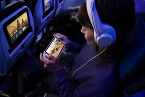 United Airlines To Roll Out Starlink Free Wi-Fi in 2025