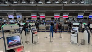 KLM Business Class Check-In At Bangkok Suvarnabhumi Airport (BKK)